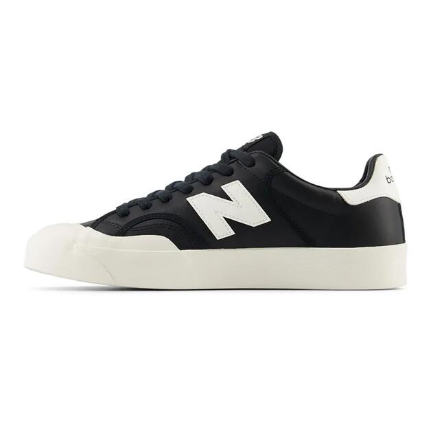 New Balance Кросовки 100