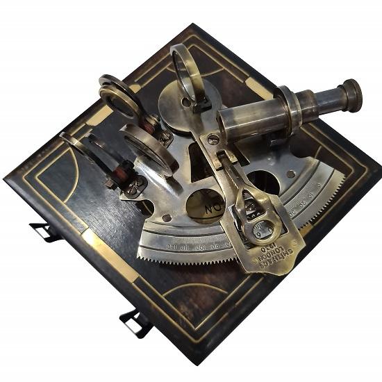 

Винтажный морской секстант, прочный деревянный ящик, Kelvin Hughes Smith Co, Лондон, 1930 г., морской