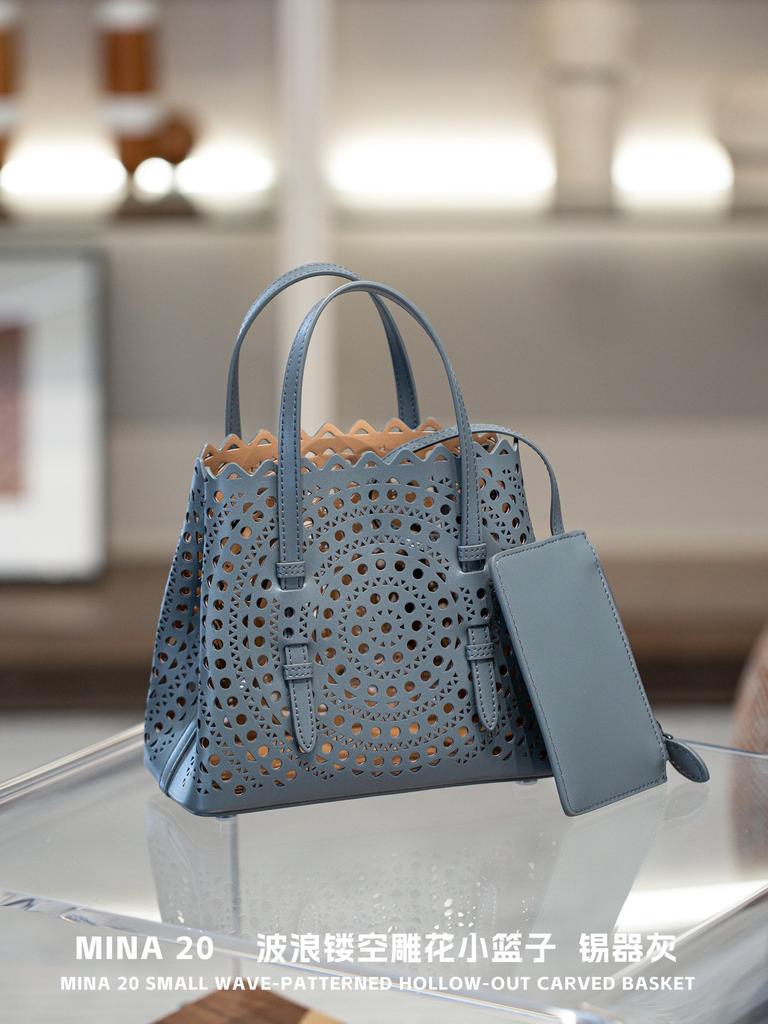 2025 New Arrival Small Cowhide Medium-sized Single Leather Strap Cross-body Bag With Adjustable Shoulder Strap Womens Bag