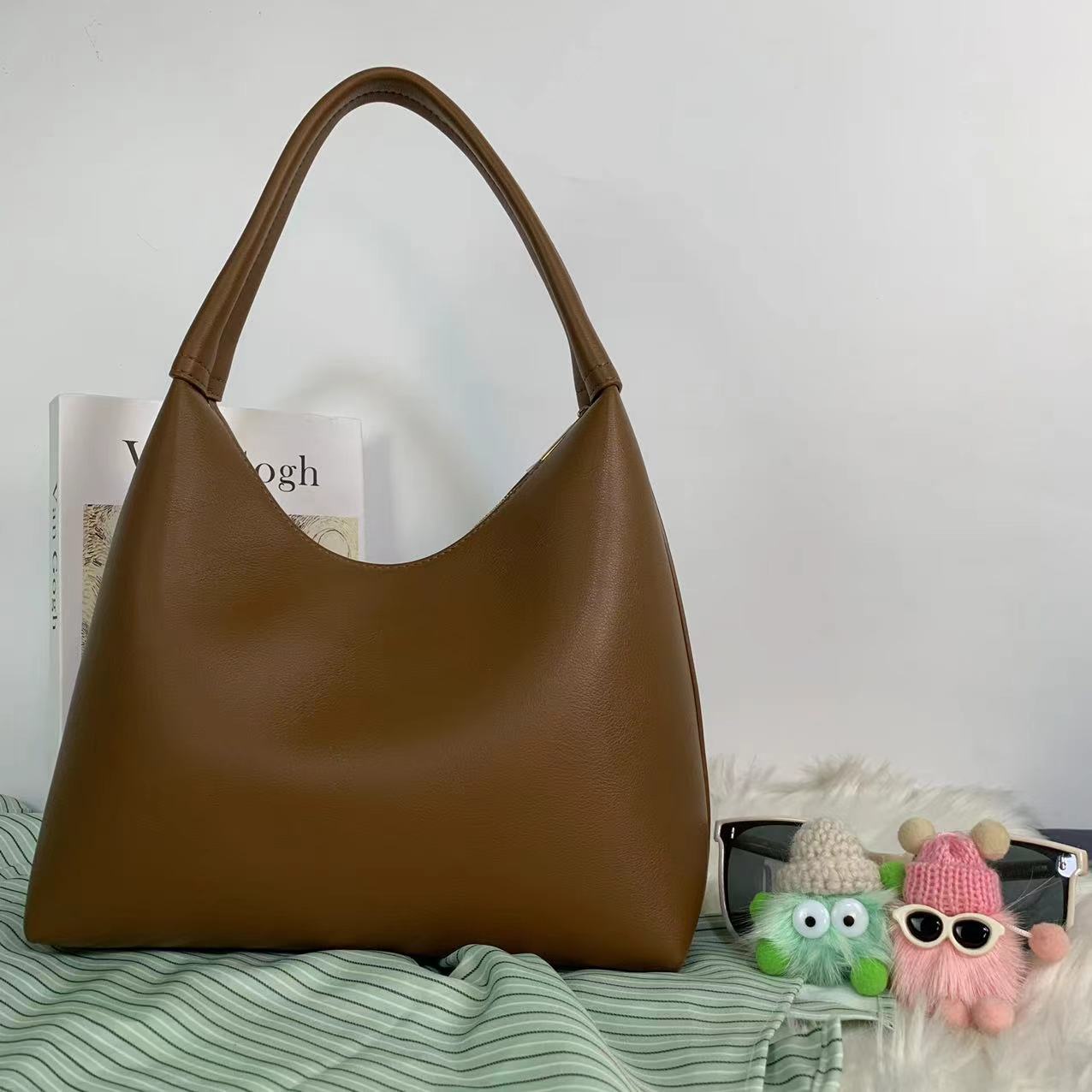 

Сумка на одно плечо для женщин, Вместительная сумка-пельмень для поездок на работу, Универсальная, Доступна ретро-сумка под мышкой, Ретро стиль коричневый