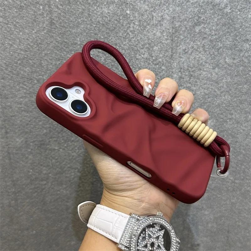 Luxusní matný řemínek na zápěstí s texturou proti pomačkání pro iPhone 17 Pro 16 15 14Pro Max 13 12 11 Šňůrka Cukrová Jednobarevný Vlnitý Silikonový Kryt