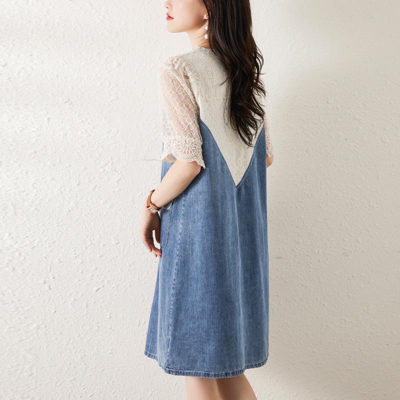 Plus Size Women's 2026 Summer Lace Patchwork Denim Dress - Light Luxury & Mature Style