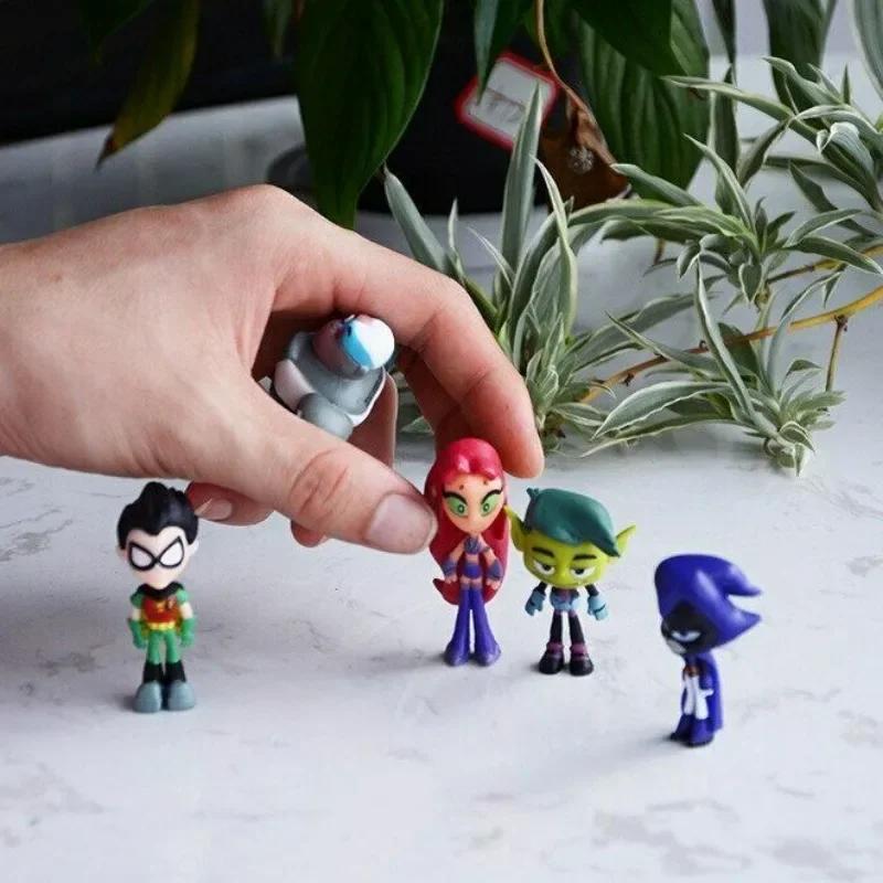 Non-Toxic Teenage Titan Attack Mini Beast Children Steel Spark Crow Toy Doll Model Ornaments Anime Figure Anime Birthday Gifts Children'S Toys