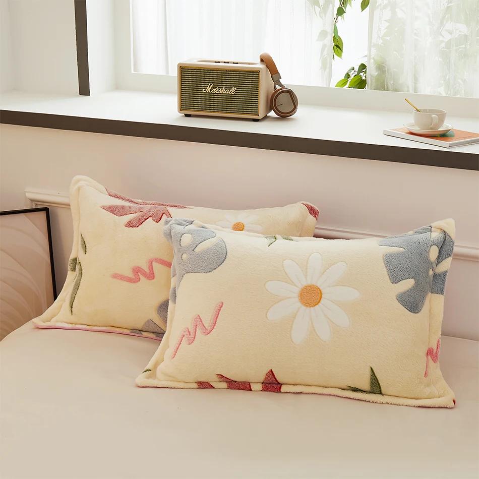Multi-gauge Cartoon Printed Plush Pillowcase, Rectangular Sleeping Pillowcase, Warm Soft Flannel Pillowcase, Home Decor, Winter