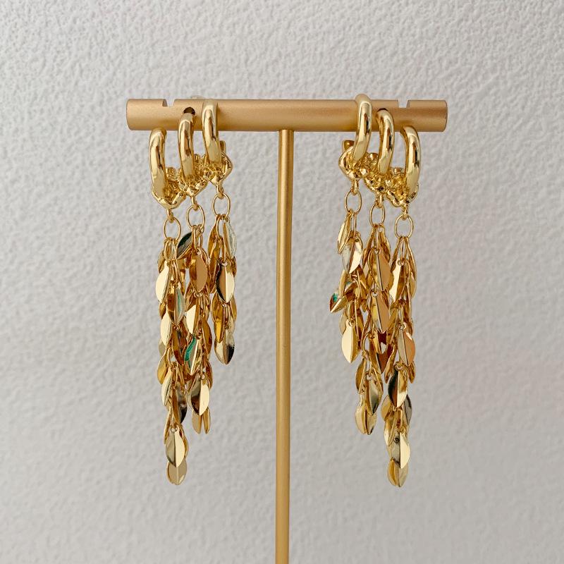 Cercei Lungi Eleganti cu Ciucuri din Frunze Aurii pentru Femei