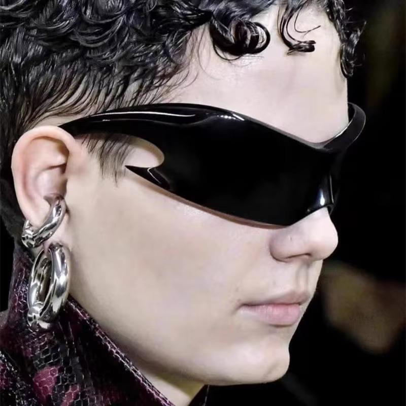 Non-polarized Classic Fashion Punk Women Alien Mirror Integrated Design Future Technology Sense Sunglasses Sunscreen Men Eyeglasses