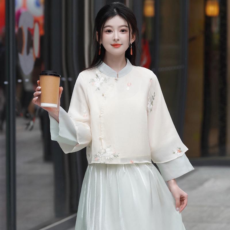 High-Quality Retro Chinese-Style Outfit: Oblique Lapel Stand Collar Top with Frog Buttons & Ethnic Skirt Set