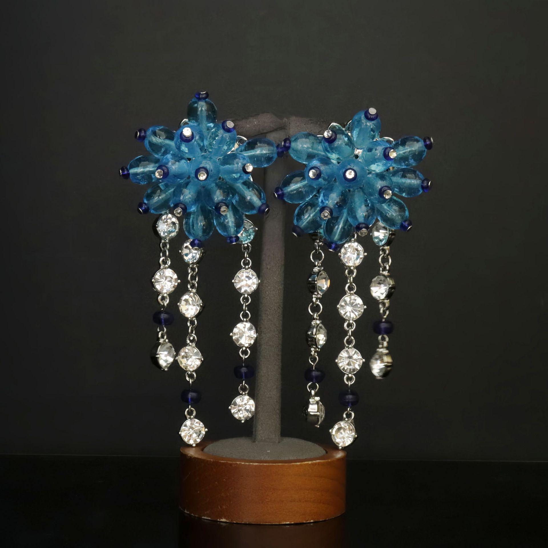 Elegant Blue Rhinestone Tassel Ear Cuff & Enamel Brooch Set