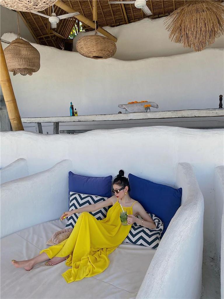 Summer Seaside Backless Spaghetti Strap Dress - Women's Gentle Yellow A-Line Long Skirt
