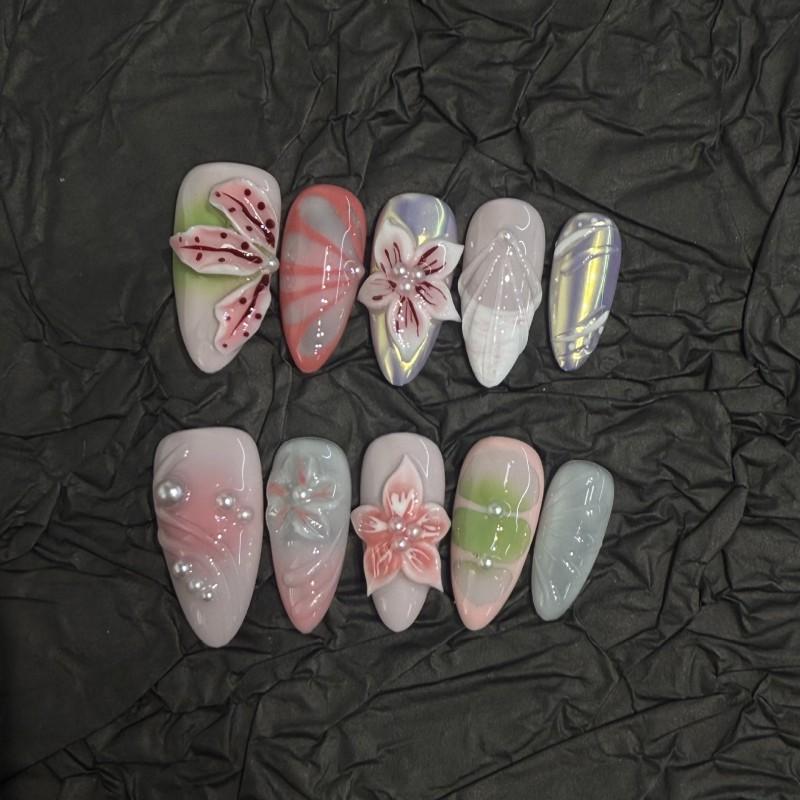 Handcrafted Press-On Nails With Floral Carving Design Thin Fit Women Stylish Manicure