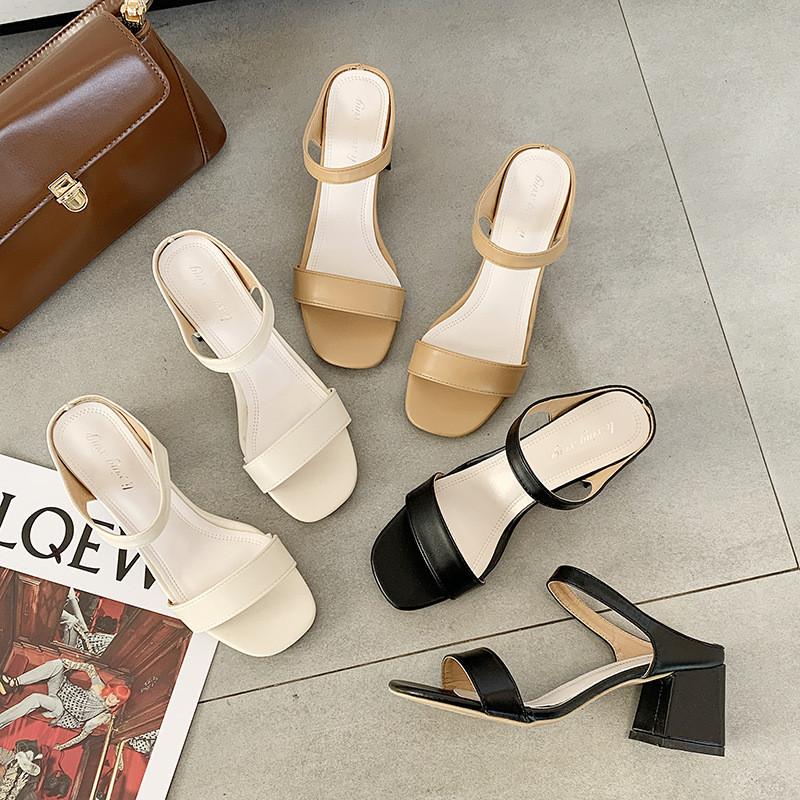 Womens Flat Sandals With Breathable Pu Upper For Daily Casual Wear