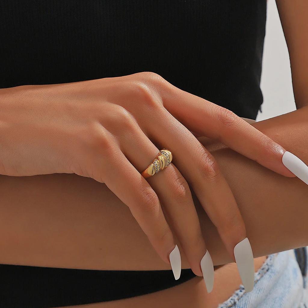 18K Gold Plated Stainless Steel Twist Bread Design Ring Croissant Adjustable Rings for Women Thick Stacking Band Couple Jewelry