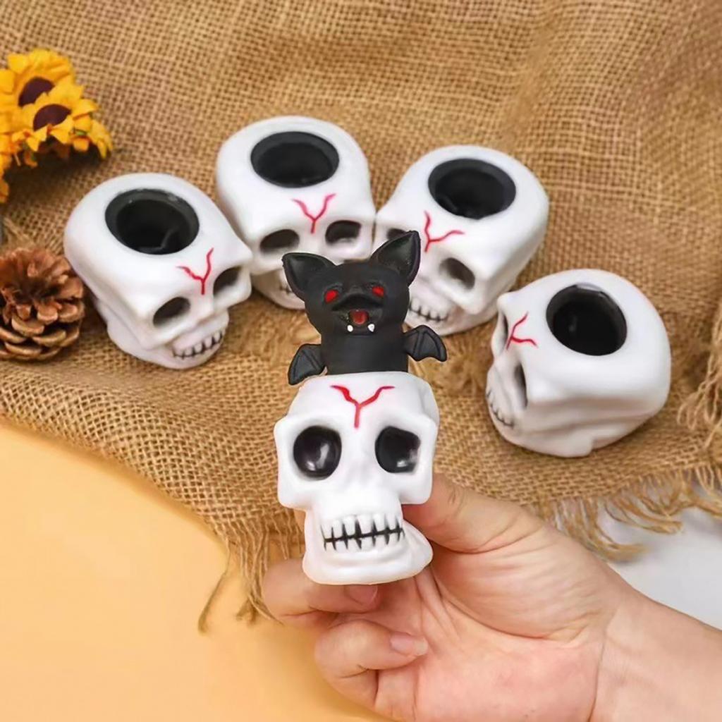 Halloween Toys, Funny and Prank Toys, Skeleton Bats, Squeezing and Decompression Toys, Party Gifts