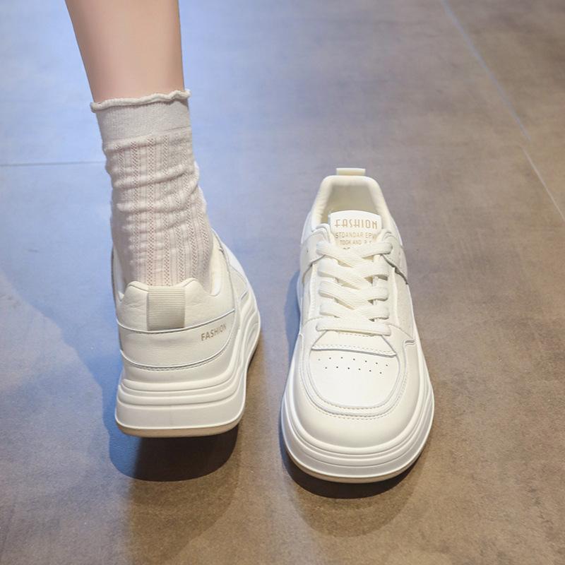 

Tall small women s shoes in the autumn of 2025 new versatile thick baseplate shoes sports and leisure breathable little white shoes women 40 хаки