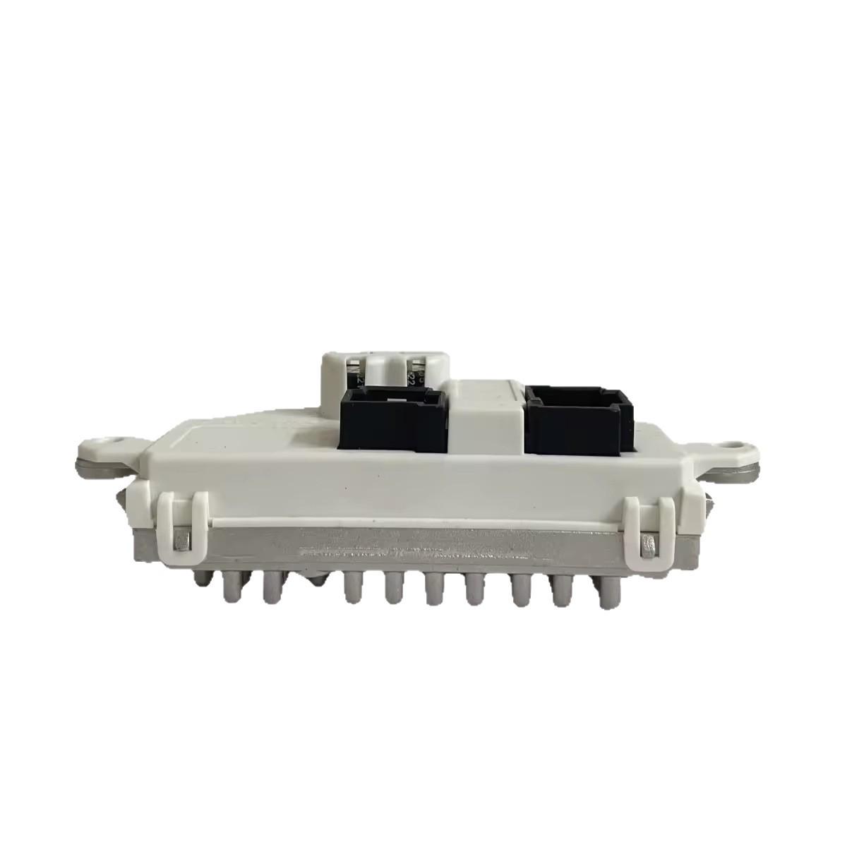 

Compatible Blower Resistor for Mercedes-Benz GLE320, GLE350, GLE400, GL350 - Part Number 1669064001