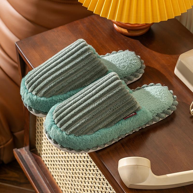 Naujos rudens ir žiemos medvilninės šlepetės, skirtos naudojimui namuose ir viduje, neslystančios, madingos, šiltos ir pūkuotos šlepetės