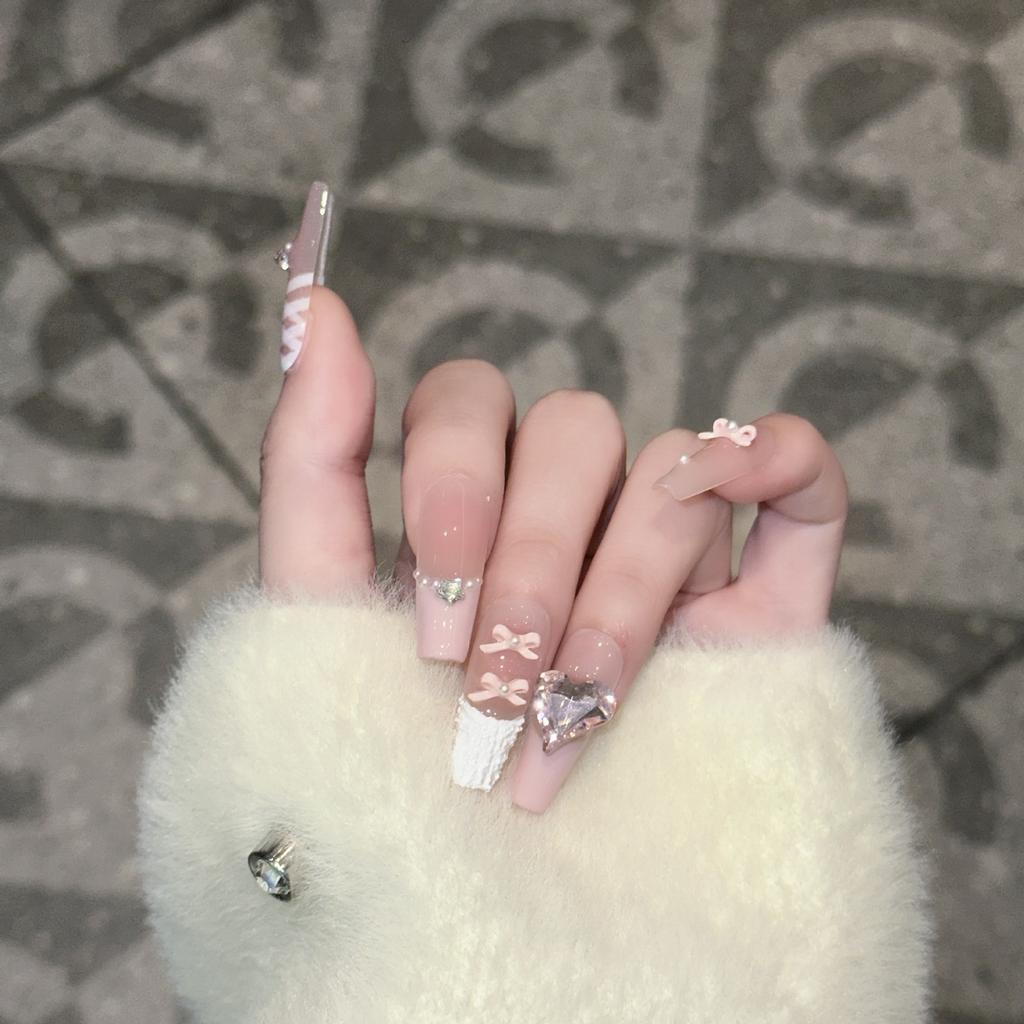 Pure Hand-wearing Armor High-end Bear Manicure Gypsum French High-tech Manicure Patch Can Be Removable