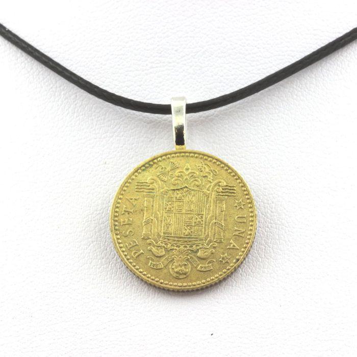 Pierres et Minéraux. Collier pièce de monnaie Espagne 1 peseta Juan Carlos I Cordon noir.