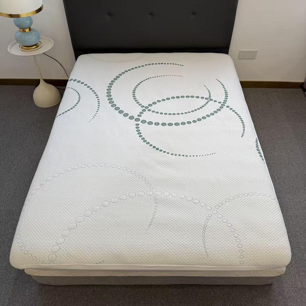 Vodotěsný prošívaný potah na matraci pro inkontinenci s ochranou proti roztočům