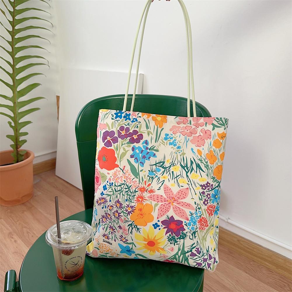Trendy Floral Canvas Tote Bag For Students And Vacation Large Capacity Handbag