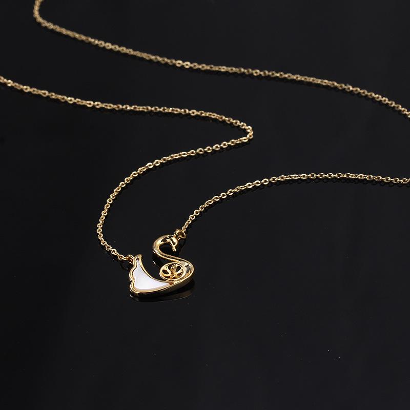 14K Gold-Filled Color-Preserving Swan Pendant Choker Necklace