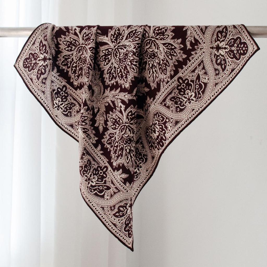 Handmade Retro Paisley Print Double-Sided Wool-Silk Scarf: Luxurious Small Square with High-End Feel