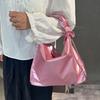 Handväska Dragskopåse Koreansk Stil Toteväska Trendig Veckad Nylon Axelväska Dam