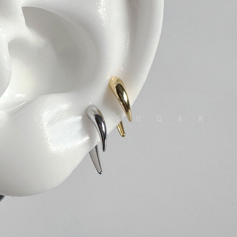 

Niche Style Double-Sided Wolf Tooth Cold Wind Horn Female Stud Earrings Pair of silver stud earrings