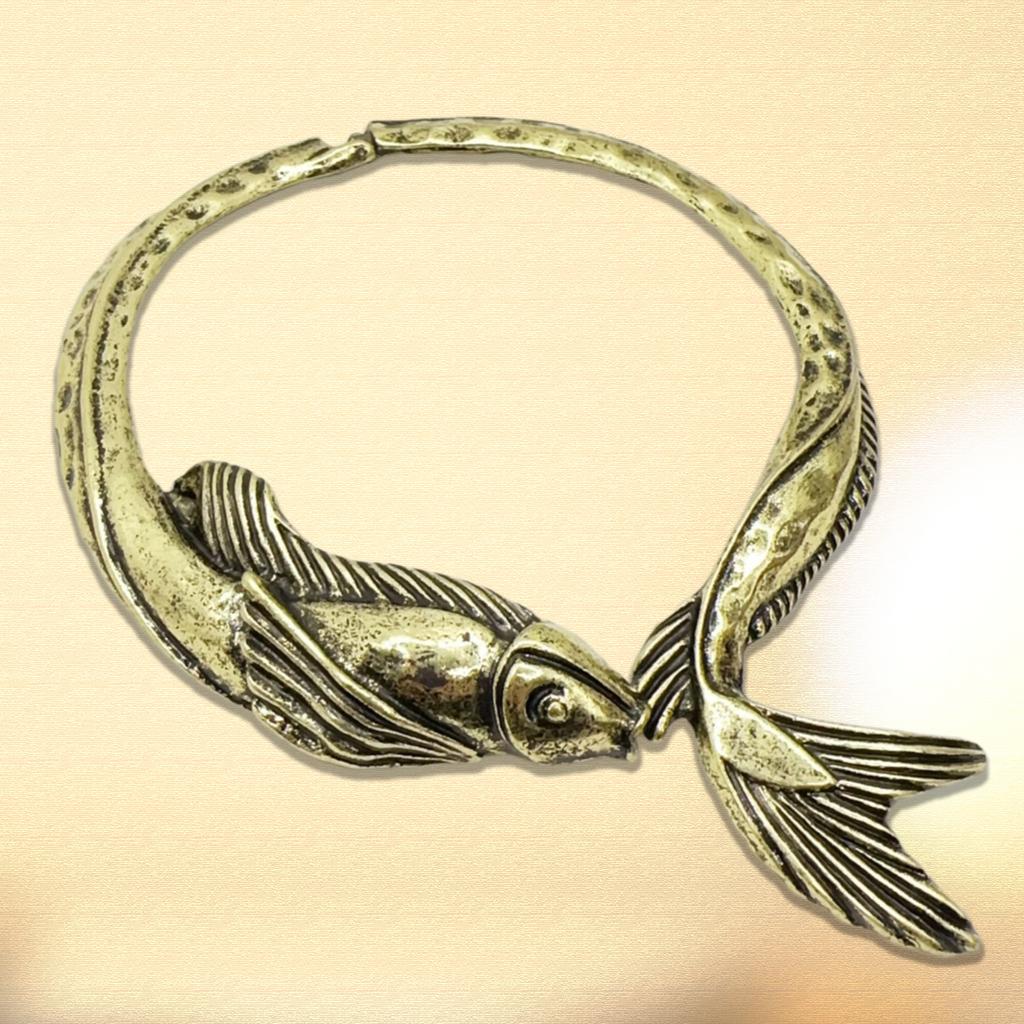 Iögonfallande Fisk Statement Halsband Överdimensionerat Fiskhalsband Legering Textur Unikt Halsband Kedja Smycken för Daglig Fest