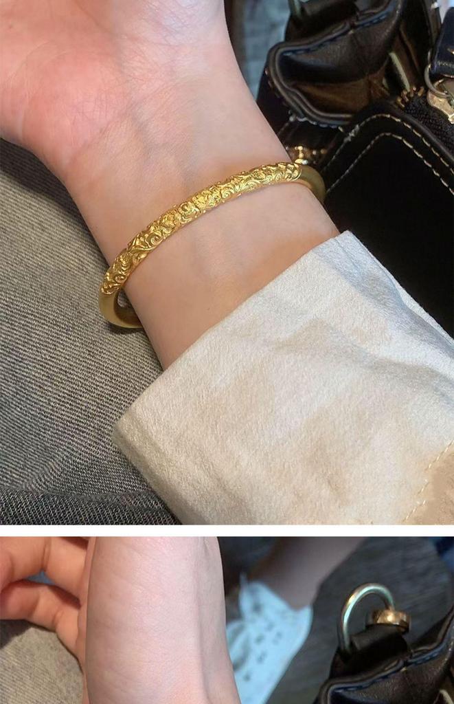 Elegant Coiled Grass Pattern Bracelet: Colorfast, High-End Chinese Style, Perfect Simple Gift for Weddings or Birthdays.