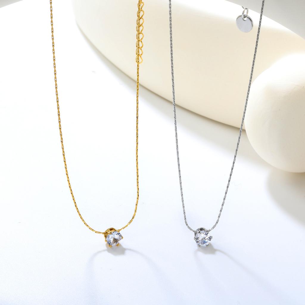 Simple Round White Diamond Pendant Necklace Elegant Versatile Collarbone Chain Jewelry For Women
