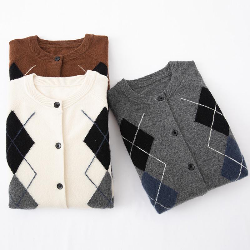 Women's Autumn Winter French Retro Cashmere Diamond Pattern Cardigan Sweater