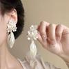 Popular flower pearl earrings French high-end temperament gentle stud earrings fashion niche exquisite earrings women