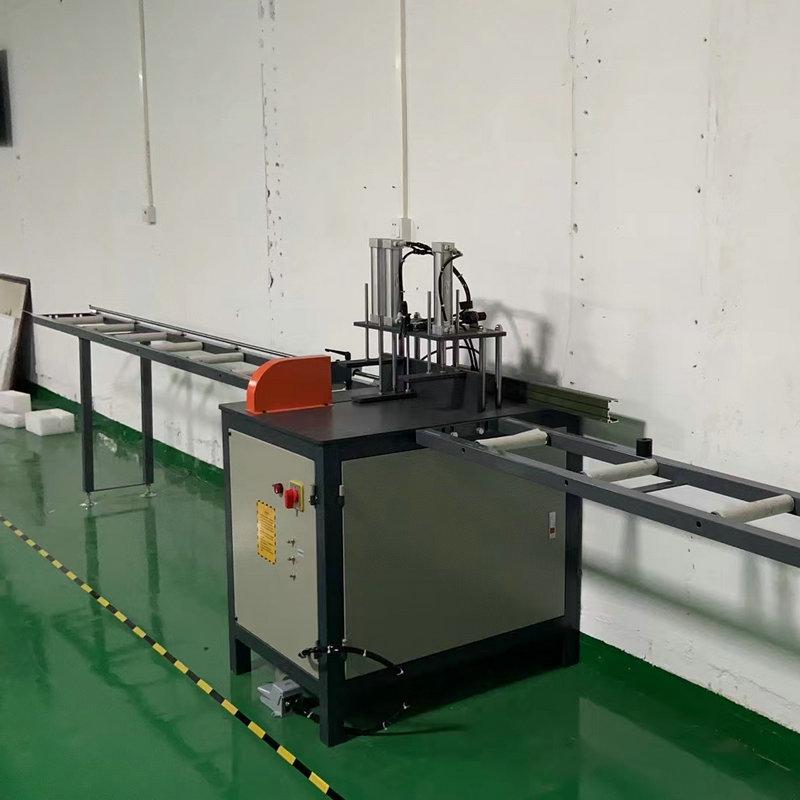 90° Pneumatic Metal Cutting Machine for Aluminum Profiles, Doors, and Windows