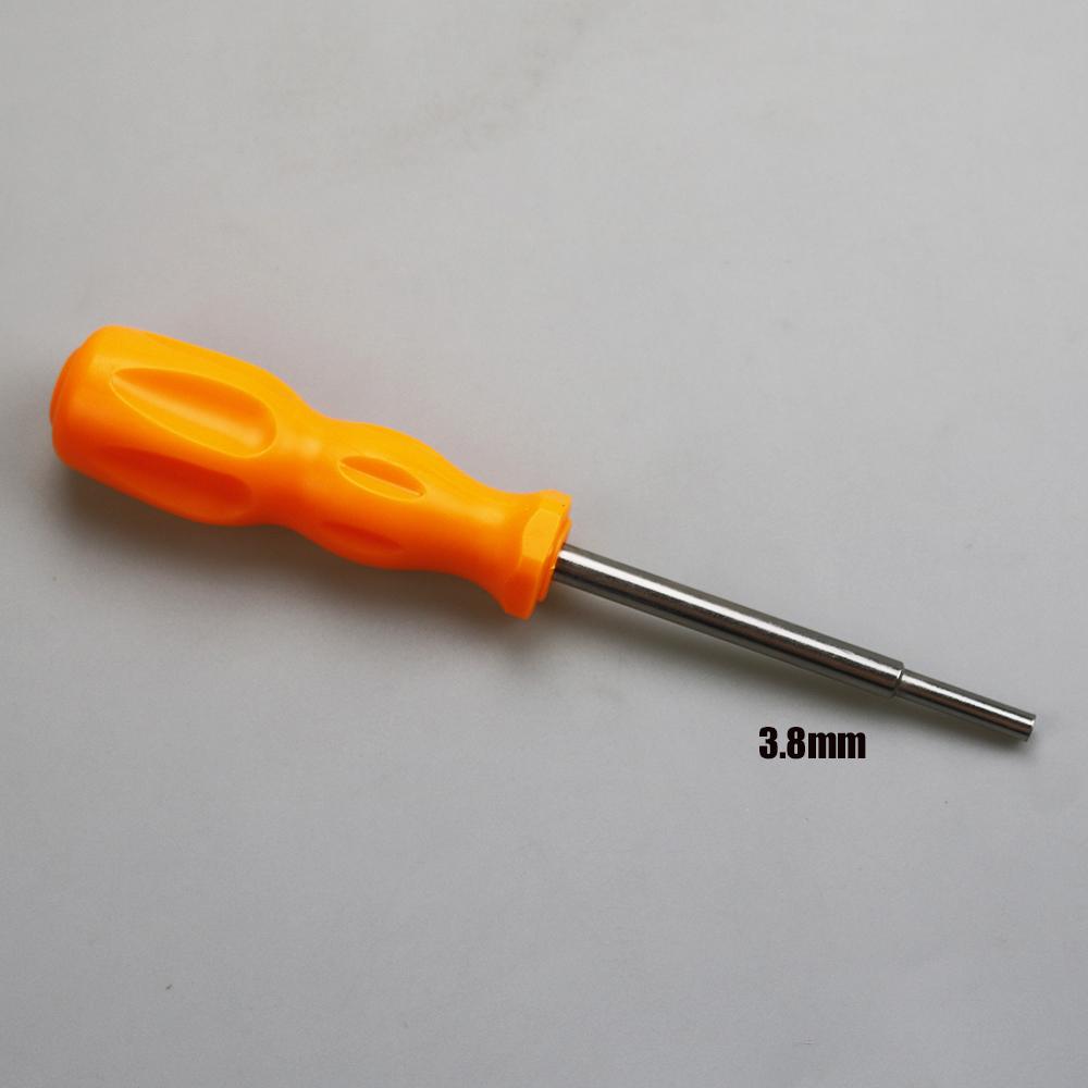 JCD 1 Stück 3,8 mm 4,5 mm Sicherheits-Schraubendreher Reparaturwerkzeug Gamebit Für N64 NES SNES NGC SEGA SFC MD GameBoy Color Spielwerkzeuge
