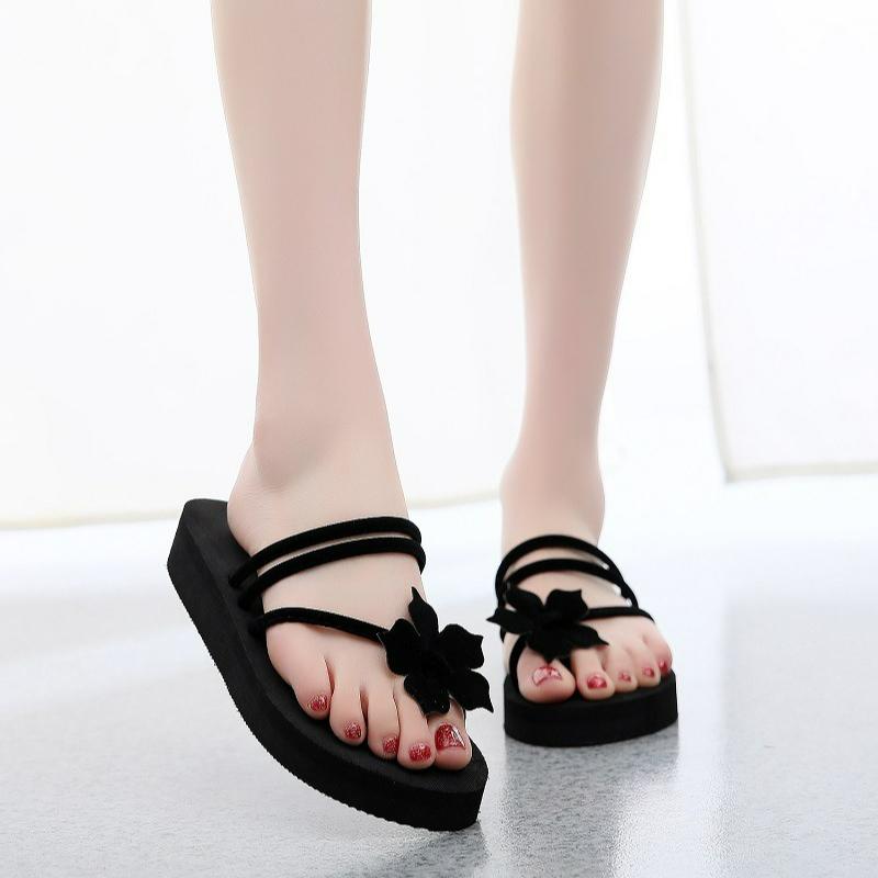 Fashion Summer Women's Slippers Lightweight Flip Flops Fashion Platform Home Slippers Black Outdoor Beach Shoes EVA Flat Women Sandals