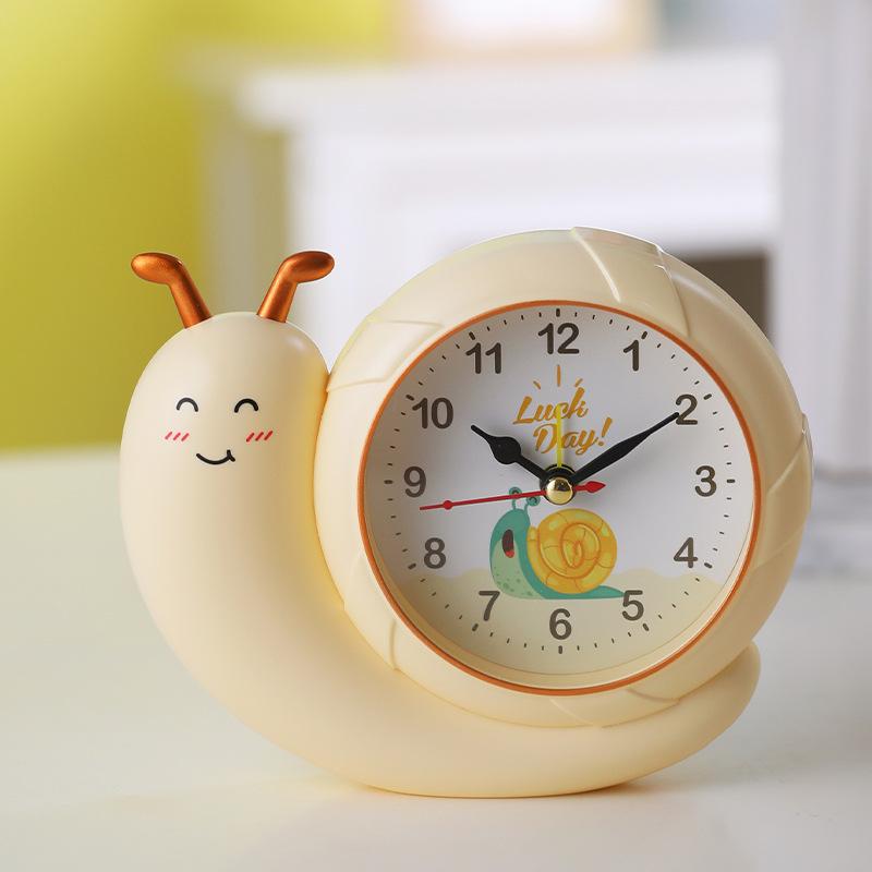 New children's alarm clock cute small alarm clock astronaut astronaut cartoon student luminous clock small desktop