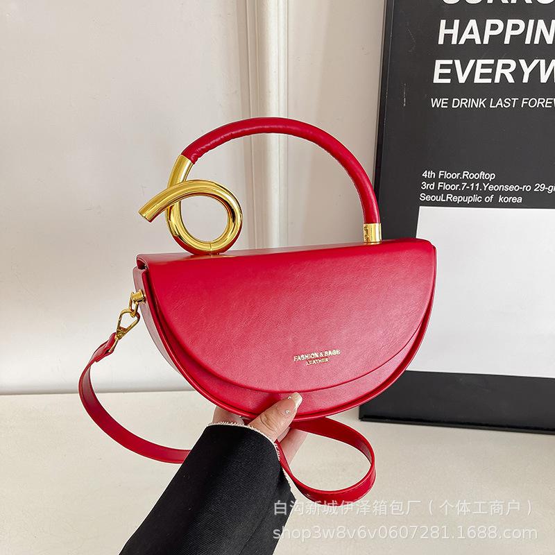 European American Retro Shoulder Bag Fashi Design Crossbody Bag Elegant Light Luxury Handbag Solid Color Versatile Casual Bags