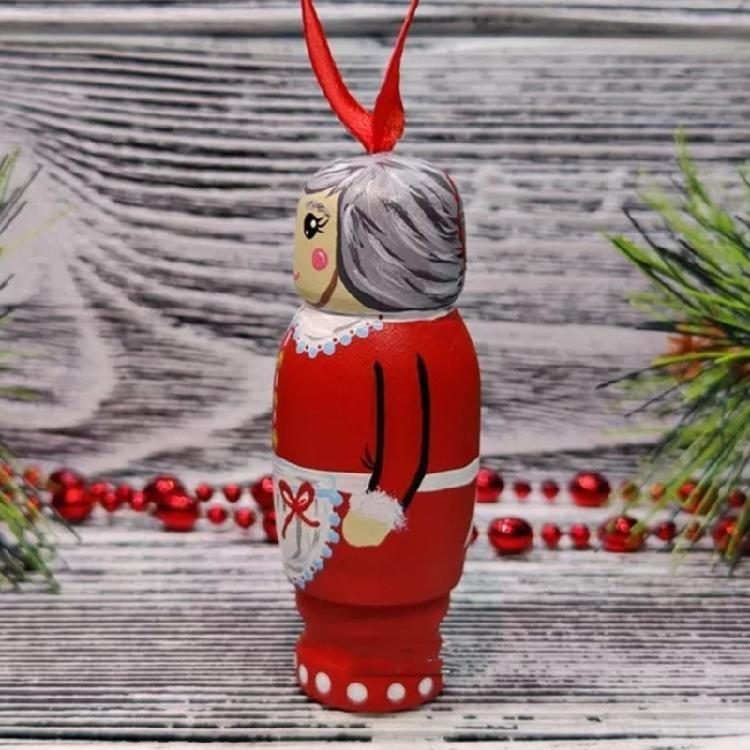 Santa Figure Decoration Christmas Tree Hanging Pendant Hand Painted Wood Adorment Elegant Holiday Season Ornament