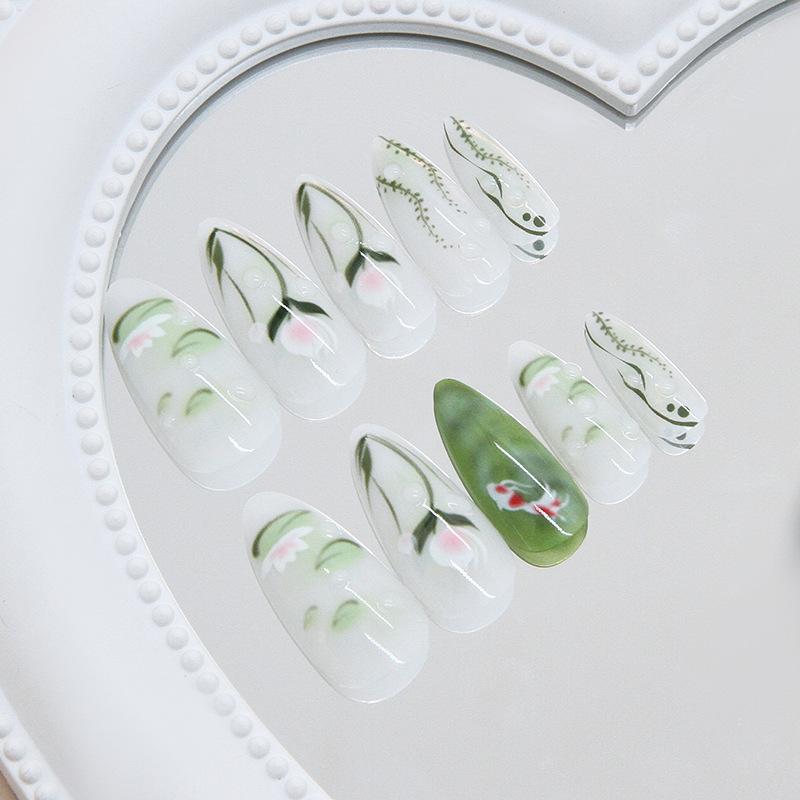 Frische grüne Lotus abnehmbare Maniküre-Tabletten 24 Stück Aufklebenägel