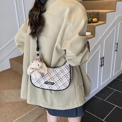 Trendige Damentaschen, Nischen-Halbmondtaschen, neue hochwertige Pendler-Achseltaschen, tragbare Schulter-Umhängetaschen