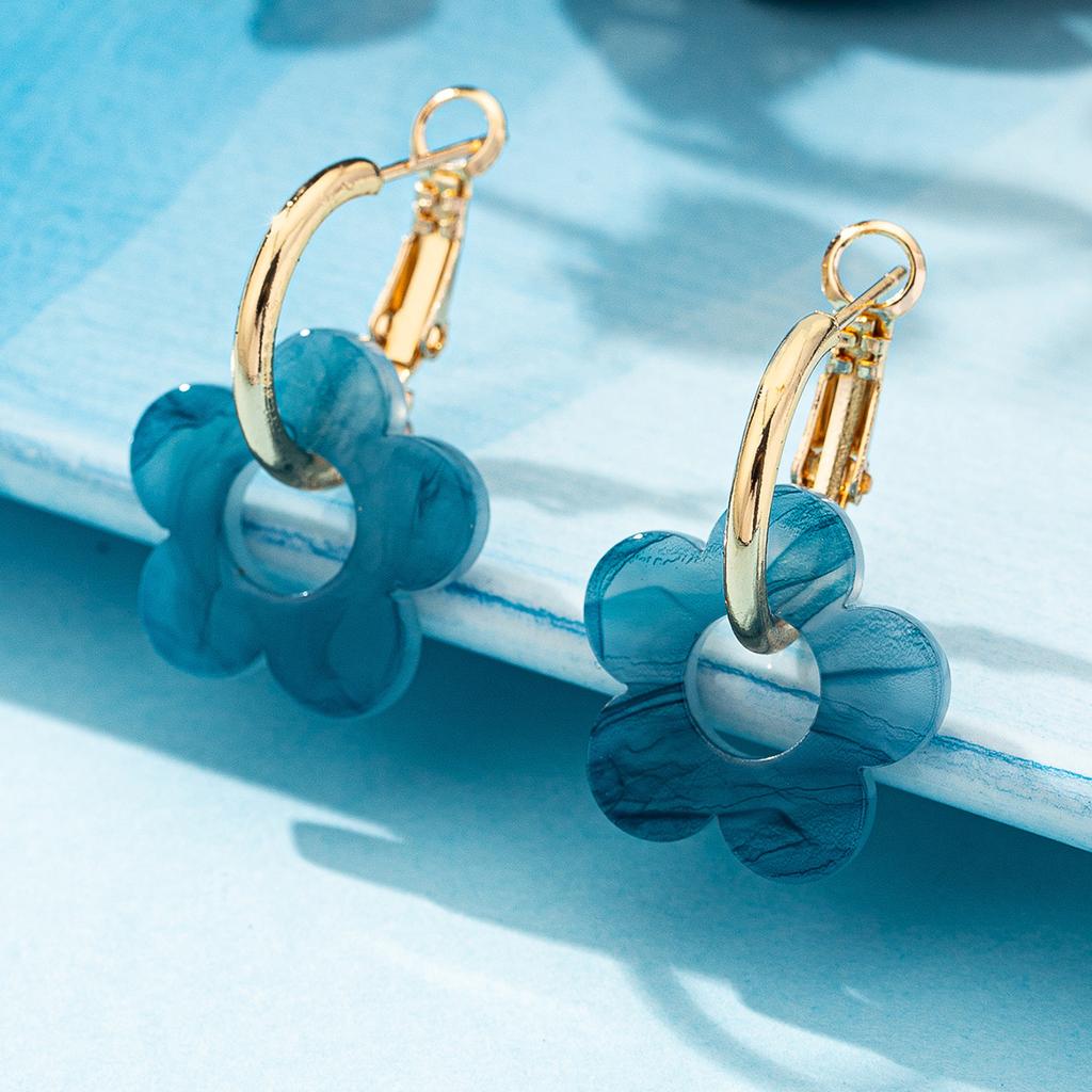 Fashion Exaggerated Flower Earrings Women'S Niche Design Sense Color Temperament Elegant Versatile Earrings