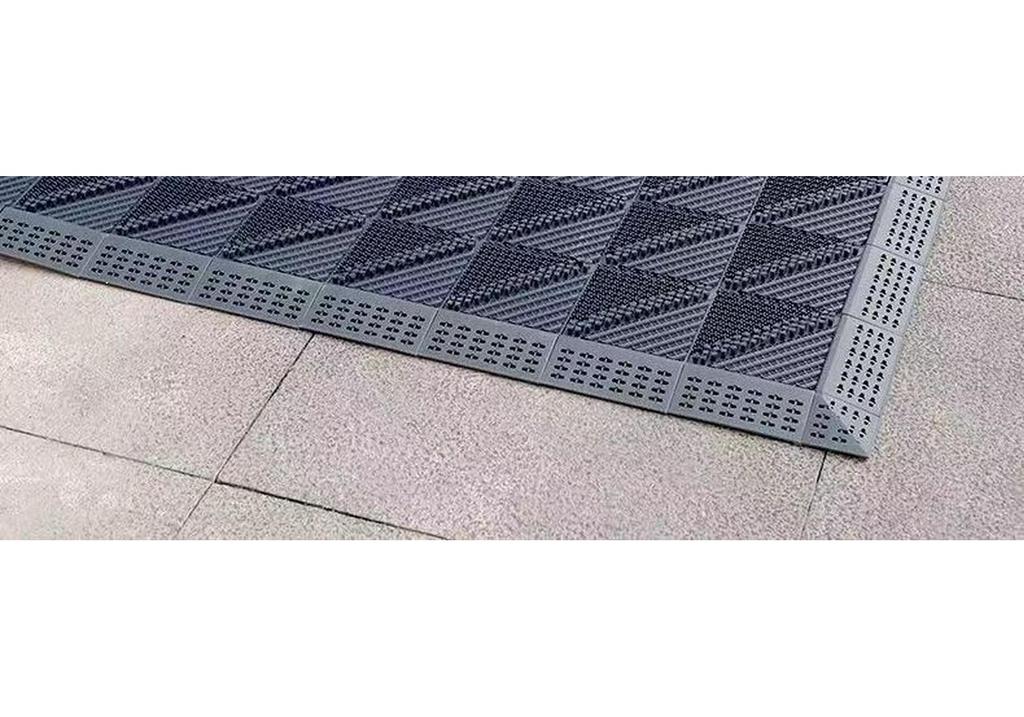 Interlocking Non-Slip Outdoor Entrance Mat for Commercial Use
