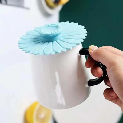 Sealed Cup Cover with Handle Coffee Mug Lids Cup Accessories Sunflower Silicone Cup Lid  Glass