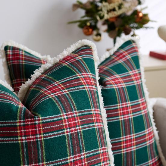 Christmas Plaid Throw Pillow Covers 18x18 Inch Vintage Farmhouse Winter Square Cushion Case for Living Room Couch Sofa Bed