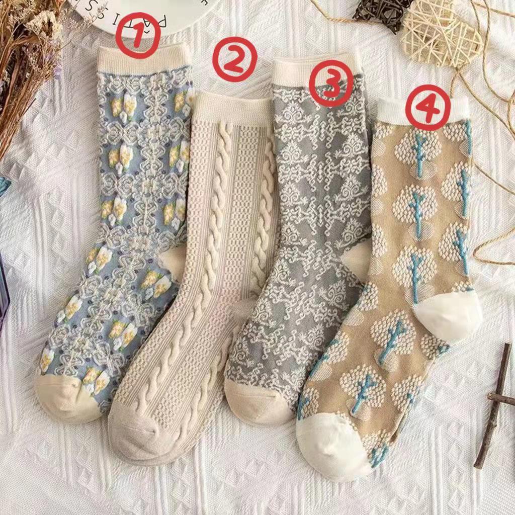 

Autumn Embossed Trendy Korean-Japanese Style Loose Stacked Socks Style 2