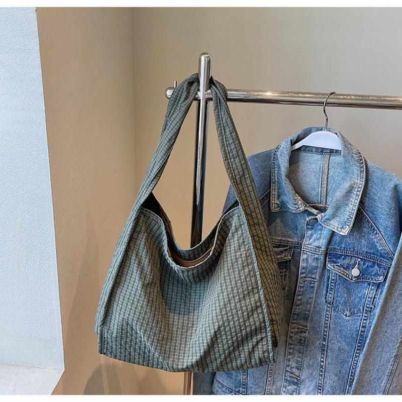 Large-capacity Tote Bag, Leisure Commuting Big Bag, Women's Summer New College Student Class Canvas Bag