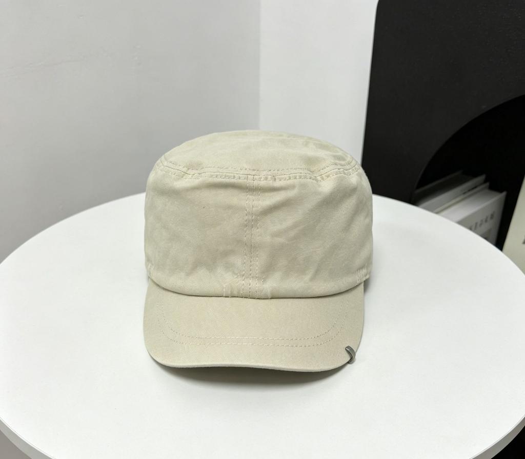 Retro Old Flat Top Hat Female Spring Summer Spice Girl Cap British Style Niche Literary and Artistic Face Small Equestrian Hat Tide