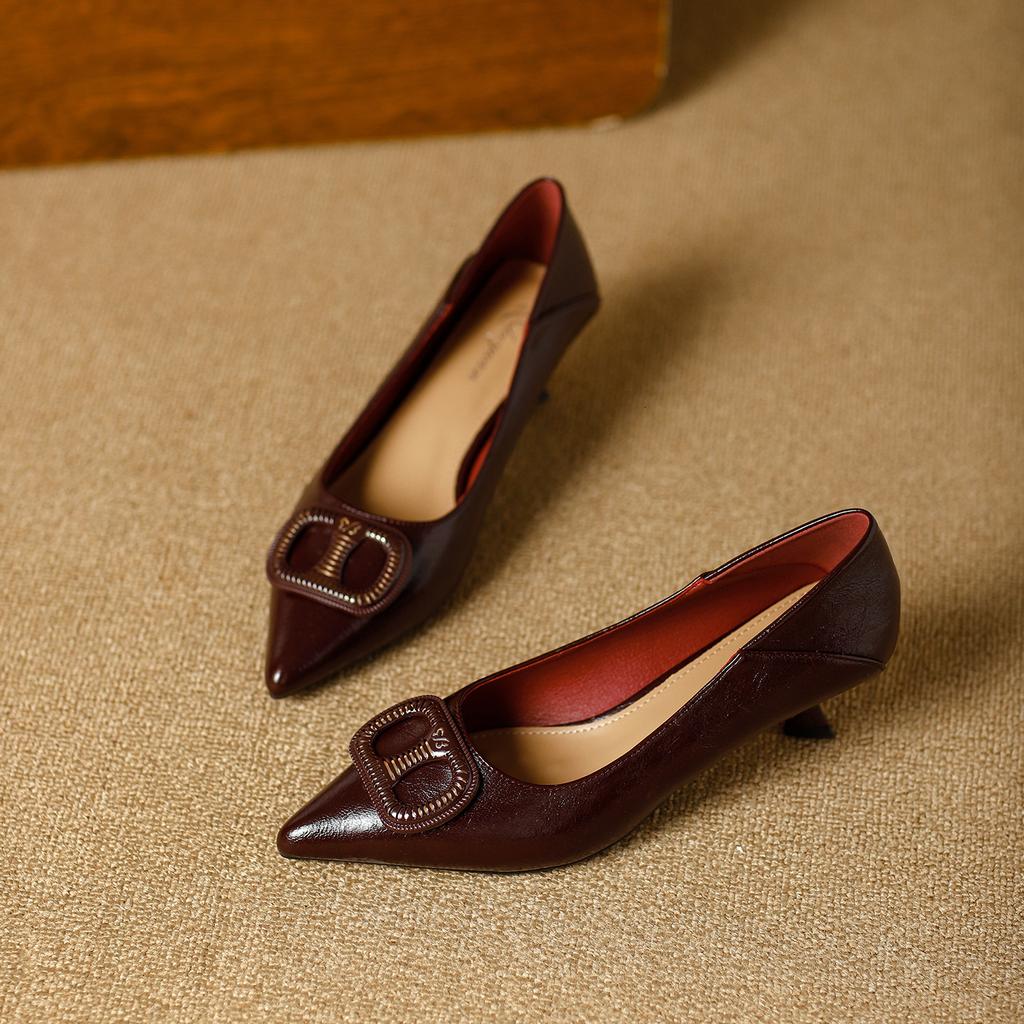 Not tired of thin heels and one-pedal shoes 2026 spring French soft leather square buckle pointed middle heel shallow mouth single shoes