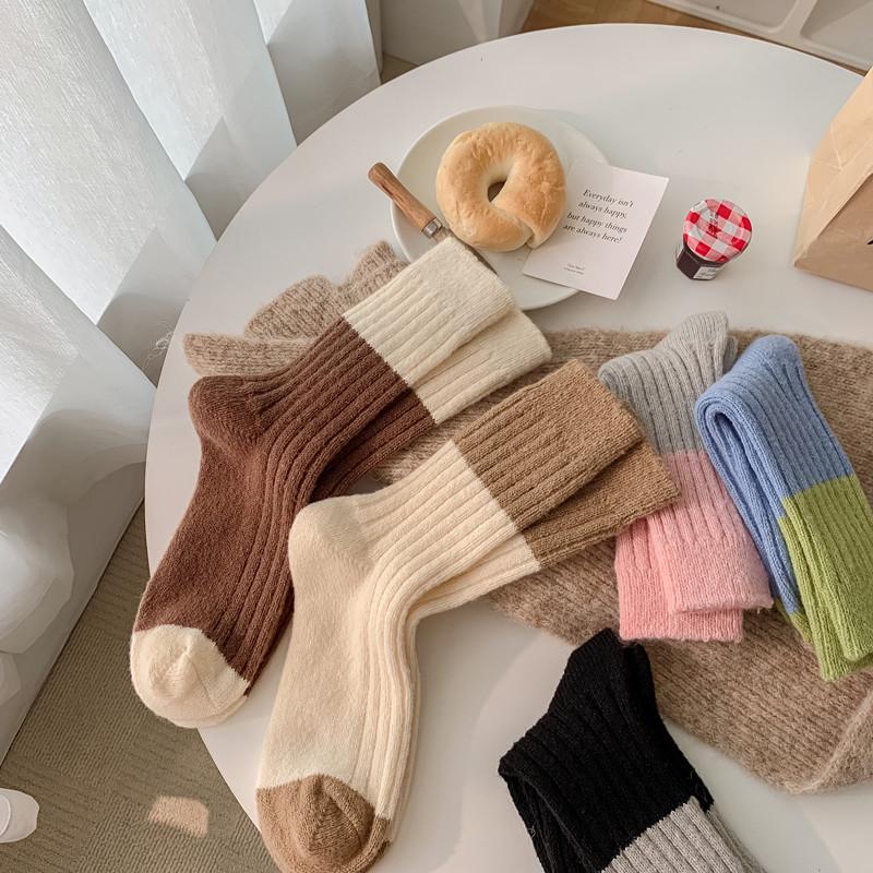 Women's Retro Japanese Thick Color Block Mid-Tube Socks - Warm Pile-Up Long Socks for Autumn & Winter